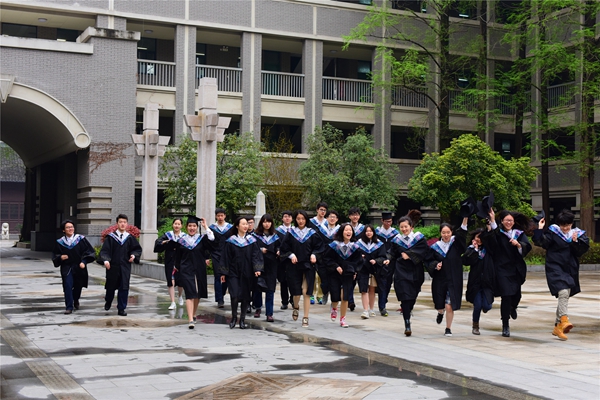 美达菲国际学校